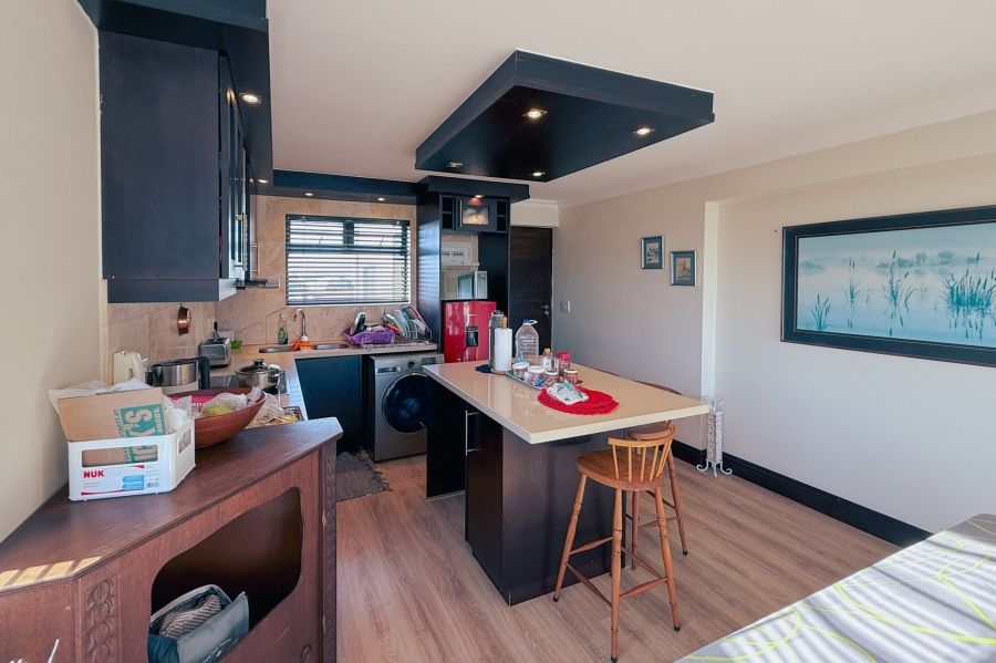 3 Bedroom Property for Sale in Waves Edge Western Cape